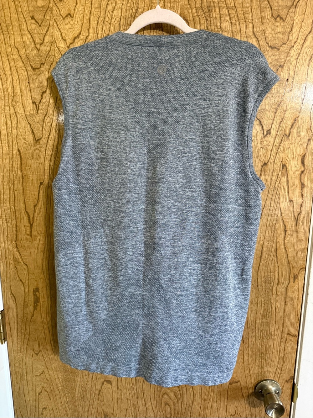 Lululemon Men’s Muscle Sleeveless Tank Workout - Picture 3 of 7